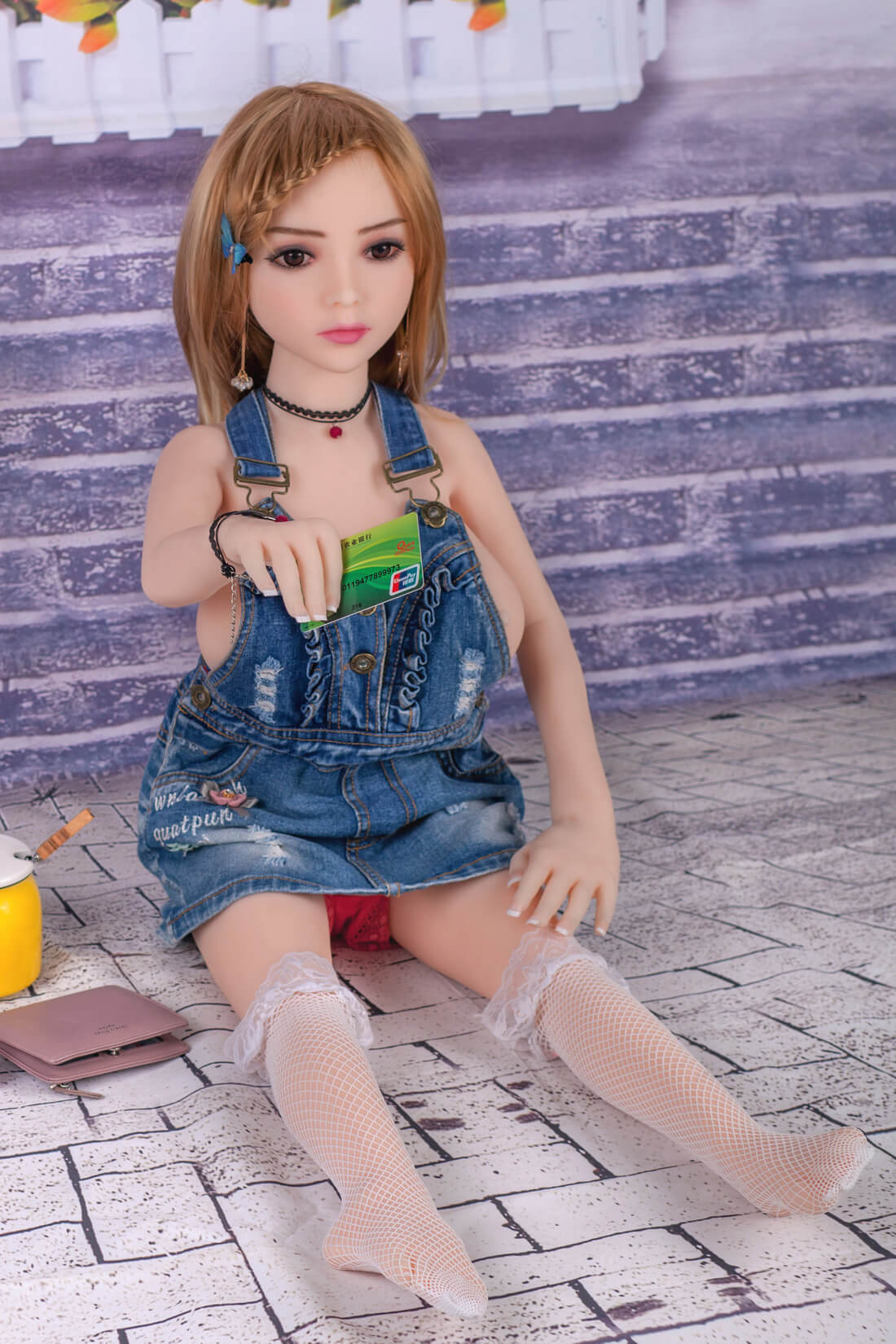 Mini lalka erotyczna o średnicy 100 cm z dużymi cyckami Tzh 1
