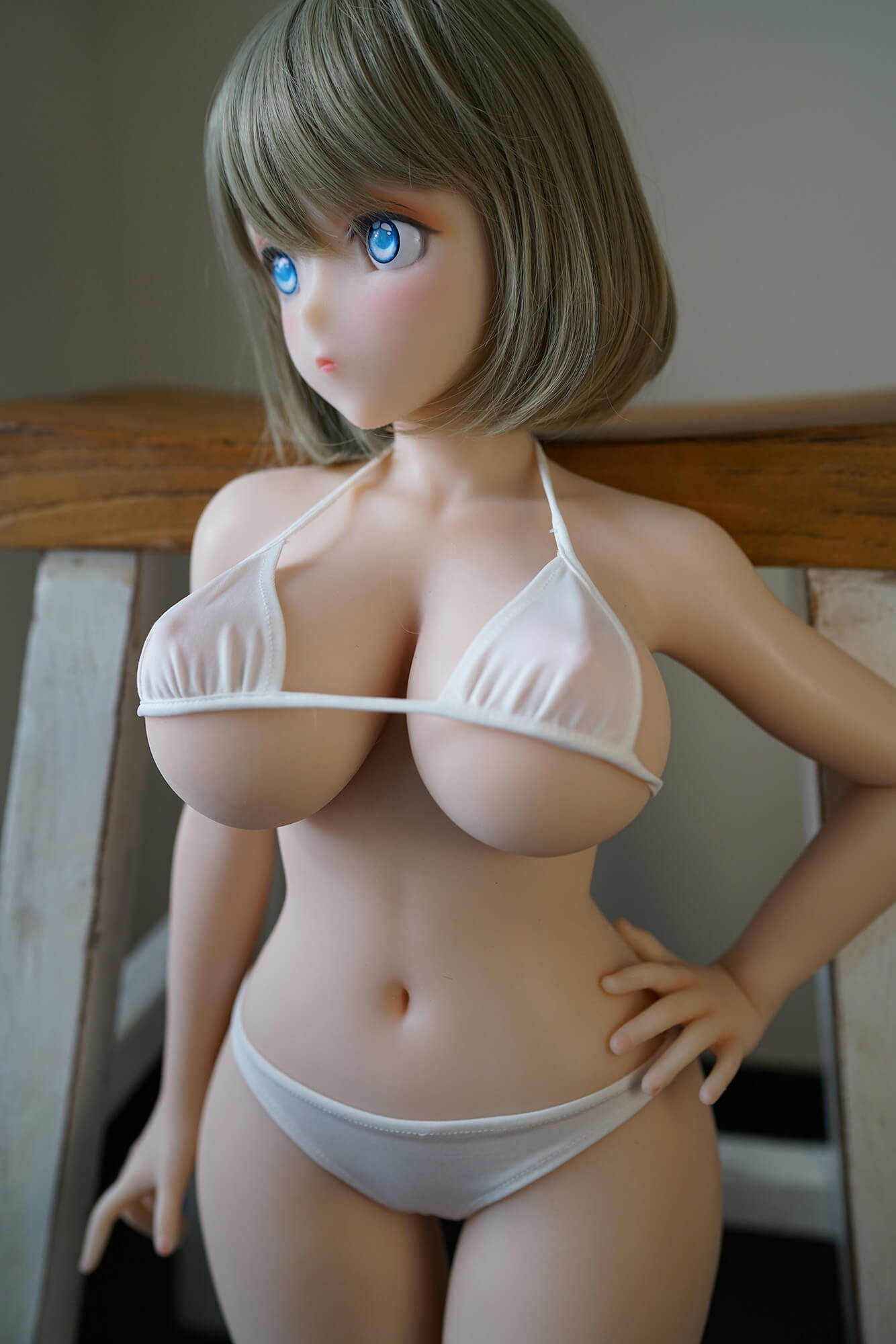 Mini muñeca sexual anime con ojos azules