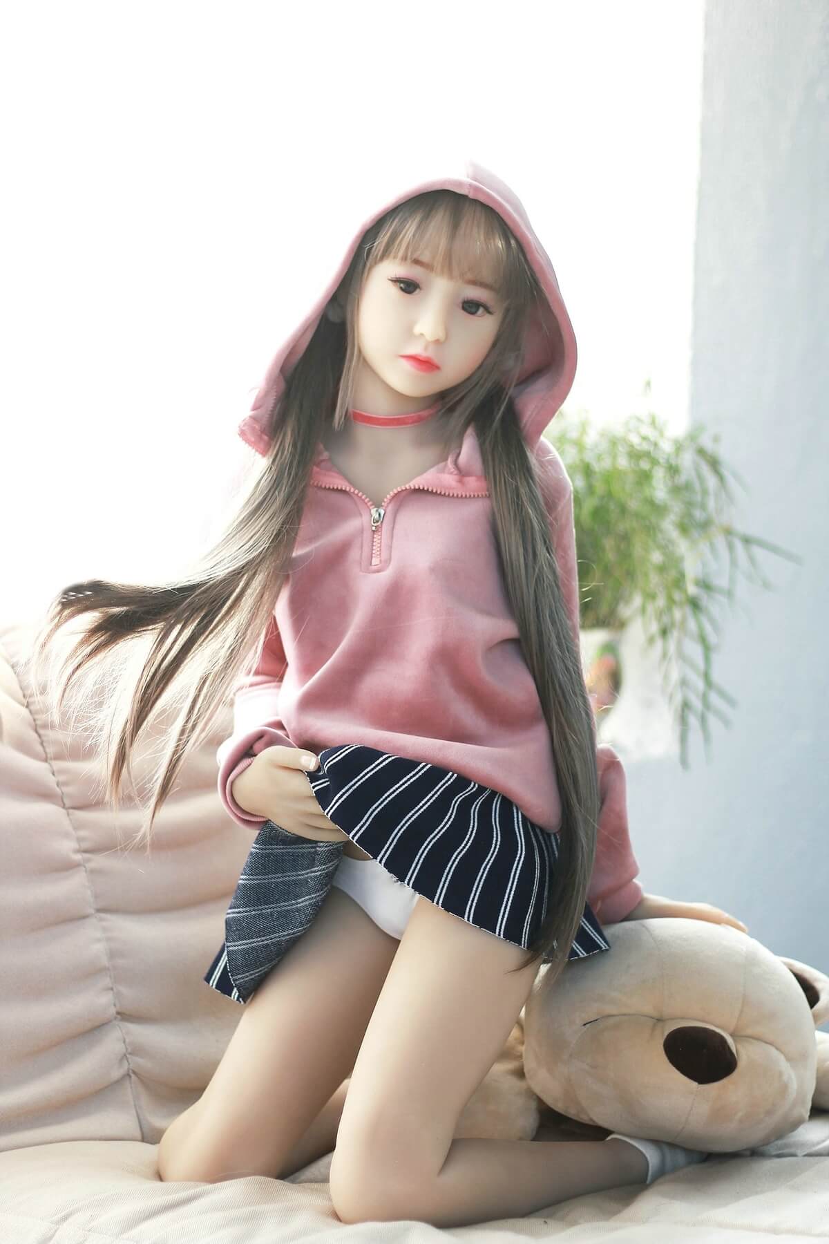 Bambola del sesso per teenager piatta da 128 cm - Yuka