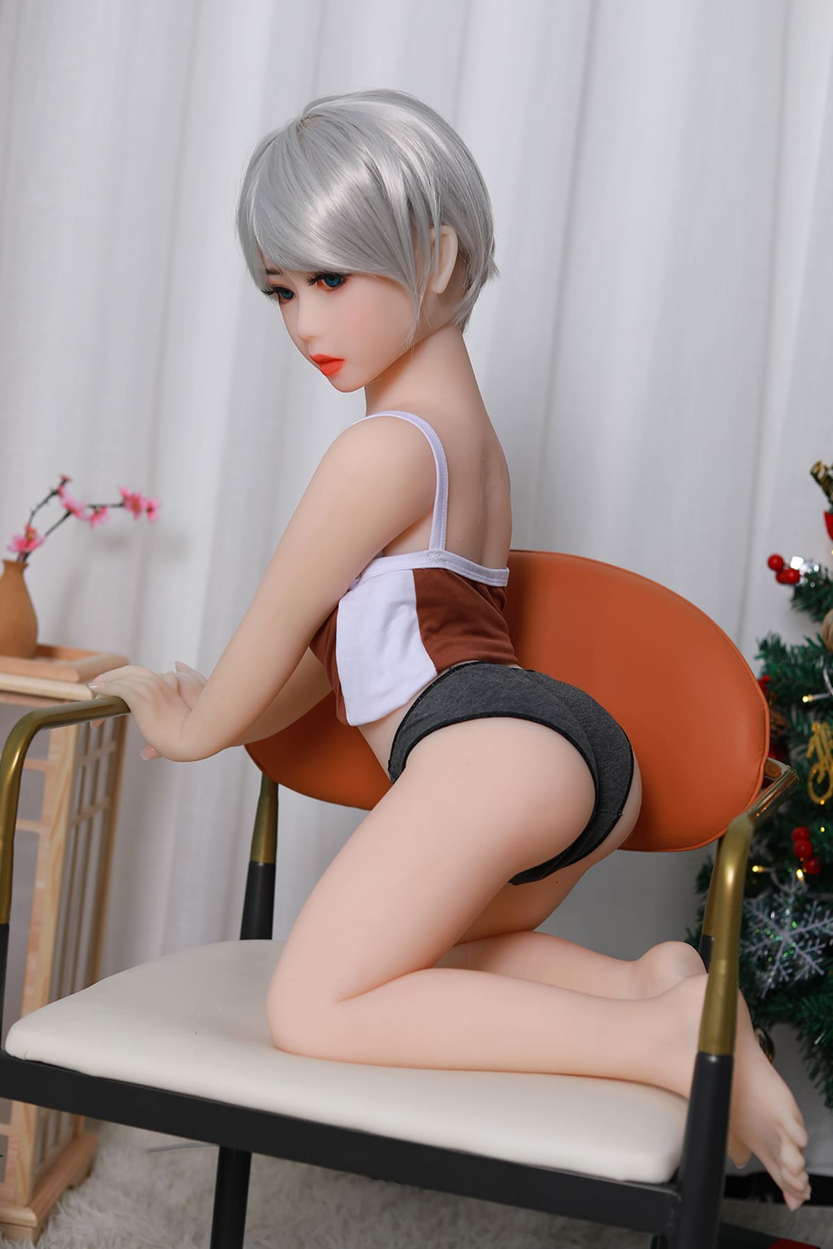 Japanese small size sex doll
