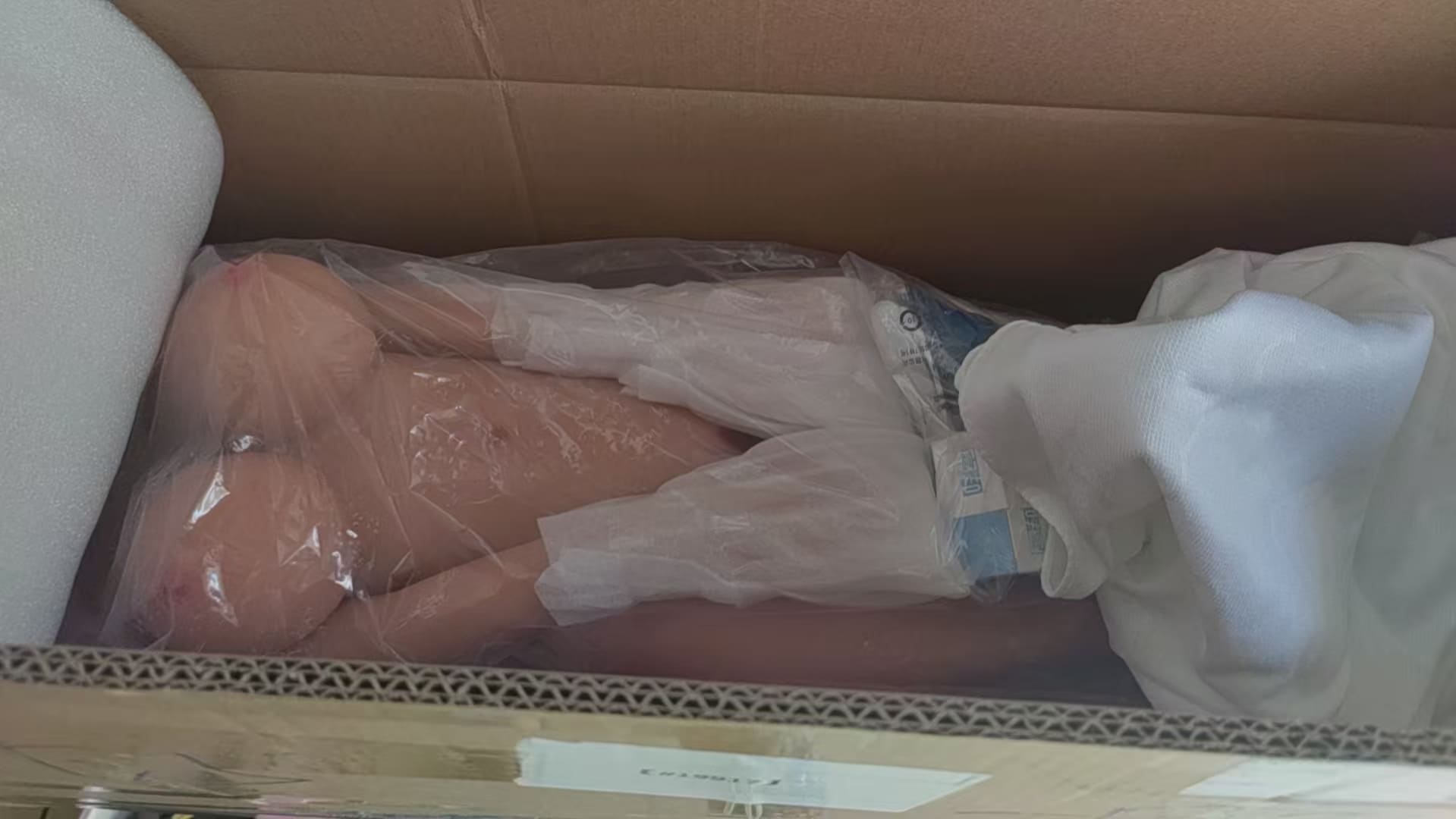 Big tits blonde mini sex doll