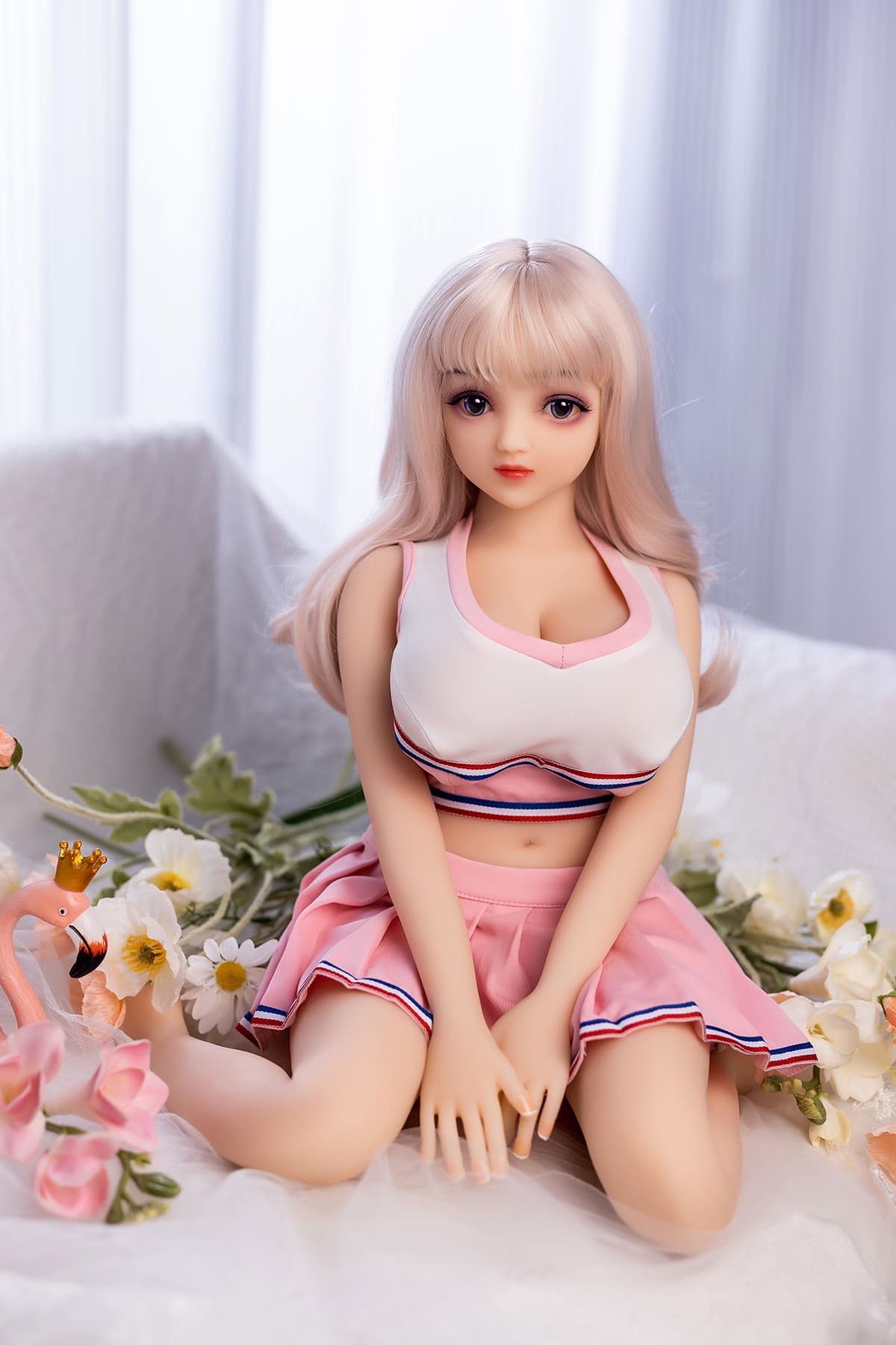 Miniature lifelike sex toys with vagina
